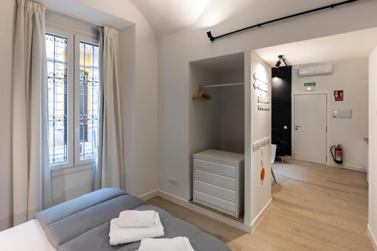 Apartamentos Turisticos De La Bernarda Cáceres Exterior photo
