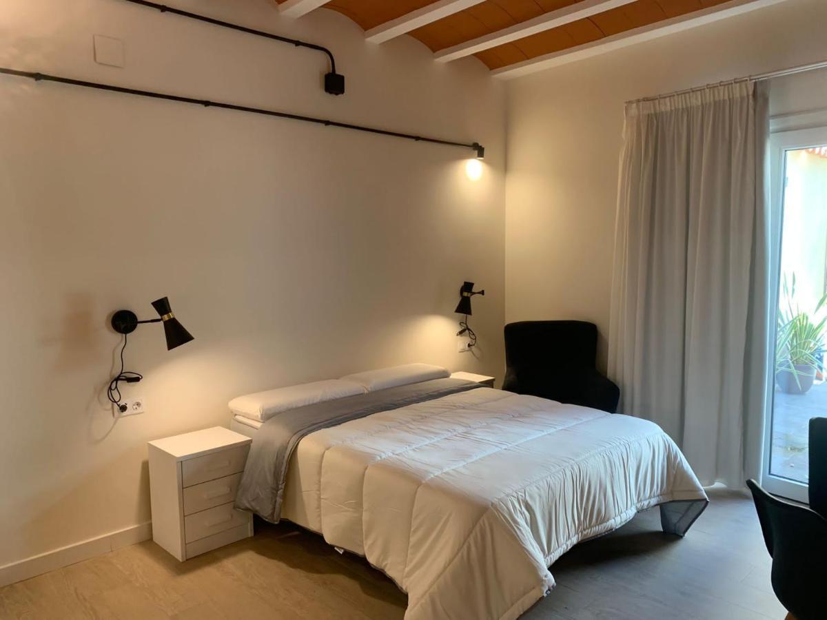 Apartamentos Turisticos De La Bernarda Cáceres Exterior photo